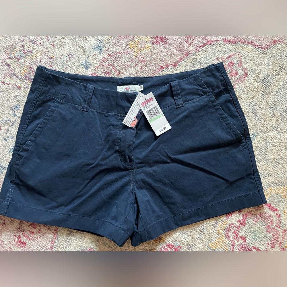 Vineyard Vines NWT navy shorts